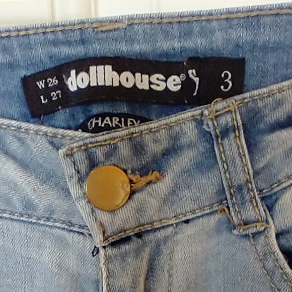 Women's Dollhouse - Charley Jeans - like new - Size 3 Waist 26 - Picture 3 of 14